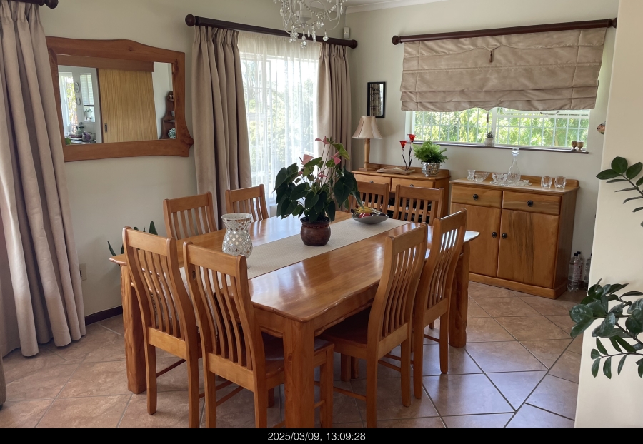 4 Bedroom Property for Sale in Beacon Bay Eastern Cape